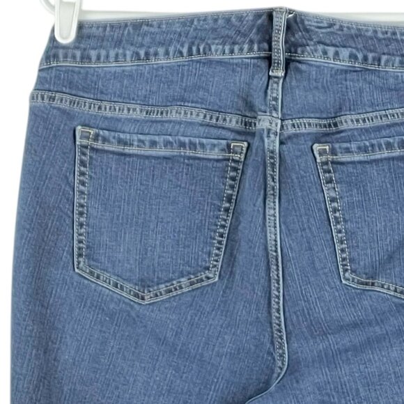 Torrid Women's Blue Denim Ankle Jeans Size 14Regular Distressed Mid Rise Stretch - Picture 13 of 14